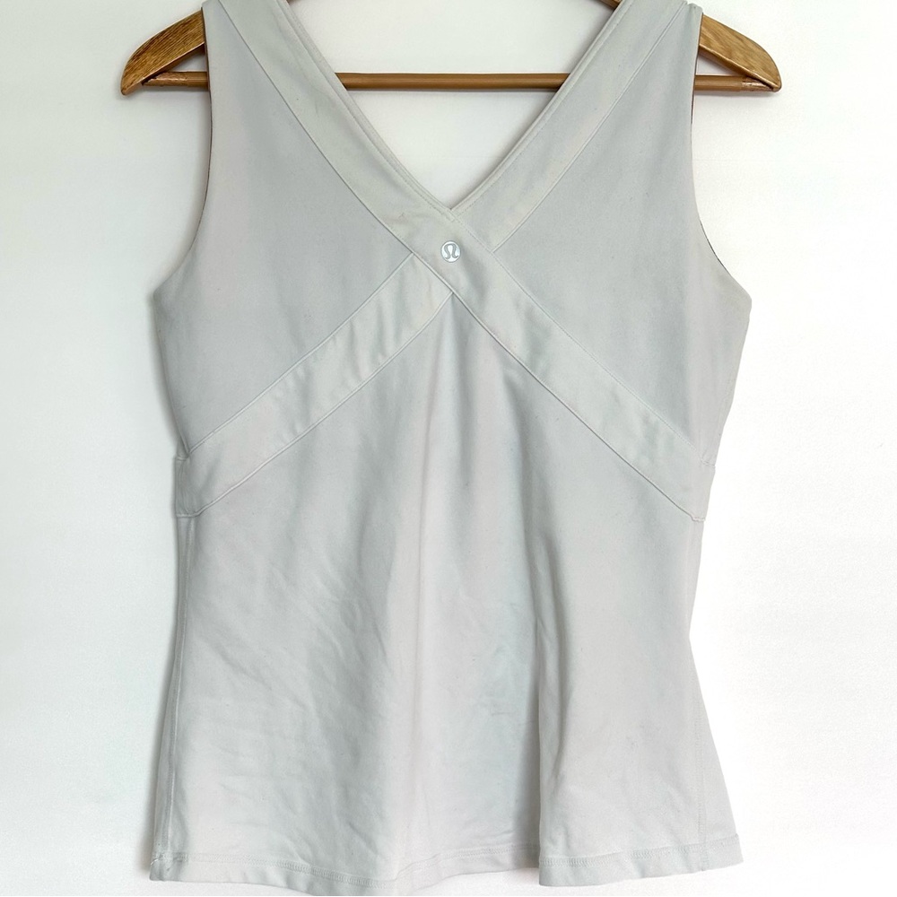 LULULEMON- White Athletic Double V Top - Women’s Small